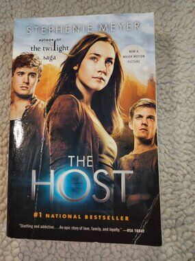 Stephenie Meyer The Host Paperback Back Bay Books Trade PB Movie Cover Preowned
